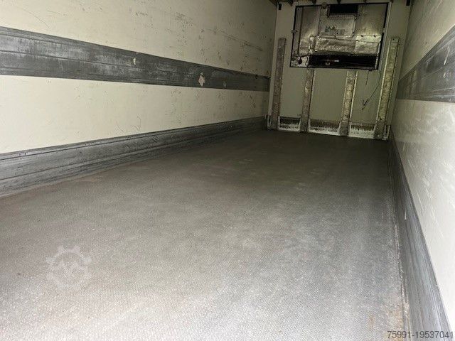 Koeltrailers SCHMITZ CARGOBULL TK Anhänger Thermoking SL100 Rohrbahn Fleisch