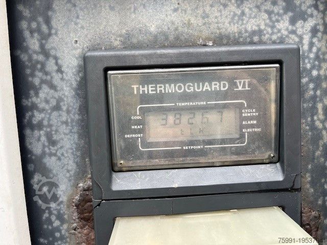 Koeltrailers SCHMITZ CARGOBULL TK Anhänger Thermoking SL100 Rohrbahn Fleisch