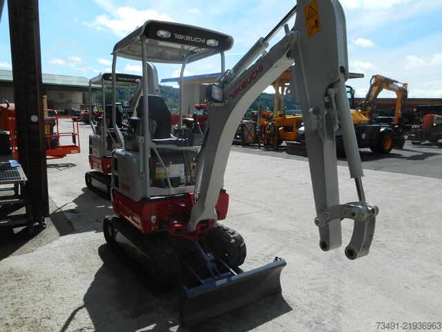 Minikoparka Takeuchi TB 217R ( 1.680kg )