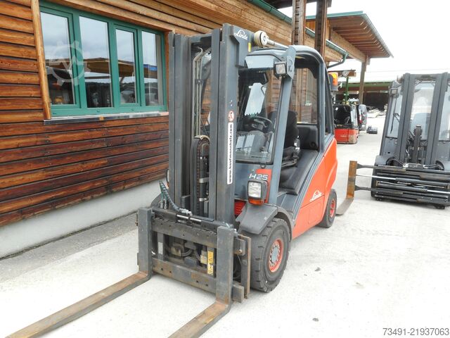 Viljuškar Linde H25D Triplex SS 4.Kreis