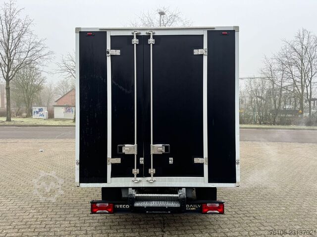 Furgon sa rashladnim sandukom IVECO Daily 35S13 Kühlkoffer C33-Type 526EV
