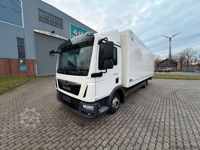 Furgão fechado MAN TGL 8.190  Isolier Koffer mit Ladebordwand