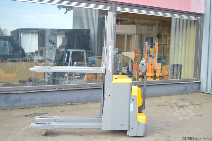 Στοίβαξη παλετών Jungheinrich EJD 222