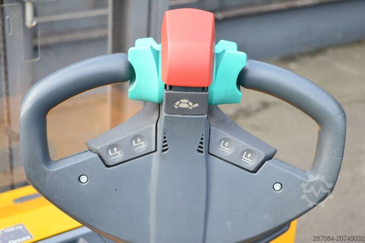 Στοίβαξη παλετών Jungheinrich EJD 222