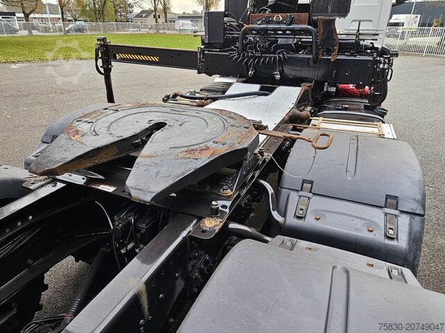MAN TGS 26.480 6x6 / Grue HIAB / Tracteur routier + camion fourgon MAN TGS 26.480 6x6 / HIAB CRANE / TRACTOR + BOX TRUCK