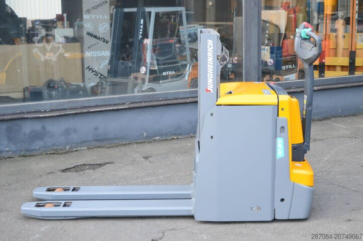 Στοίβαξη παλετών Jungheinrich EJD 120