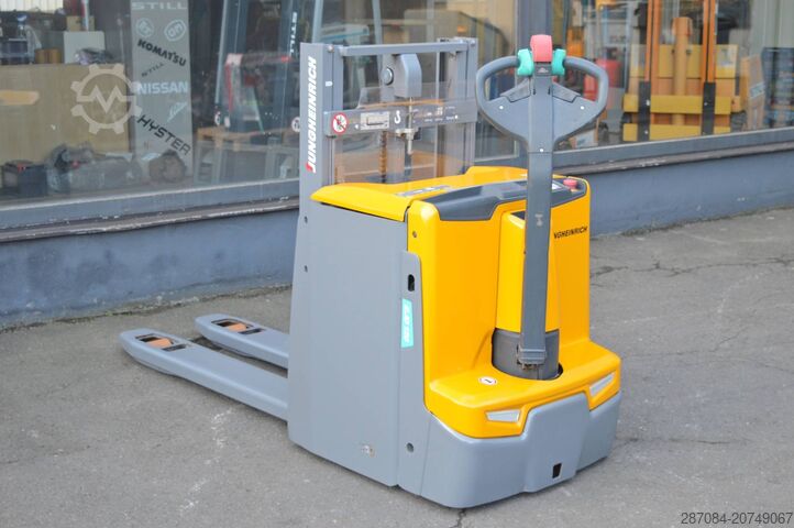 Στοίβαξη παλετών Jungheinrich EJD 120