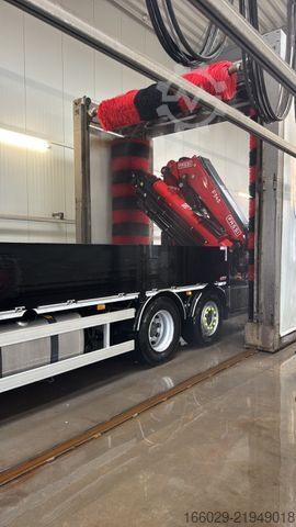 Ciężarówka z płaską platformą MERCEDES-BENZ Actros 2548 mit F545RA.2.28 Container, Sofort