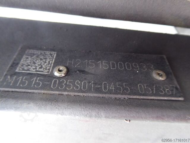 Elektryczny wózek widłowy 4-kołowy Linde E30L-01