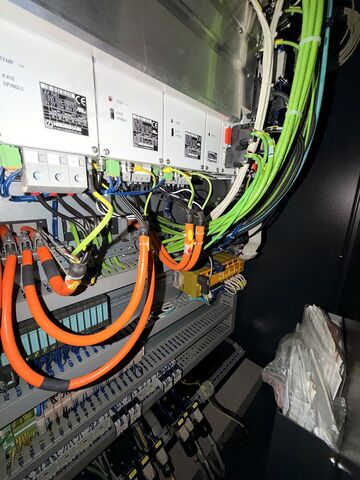 5-assig simultaan bewerkingscentrum DMG Mori DMU 70 eVo linear