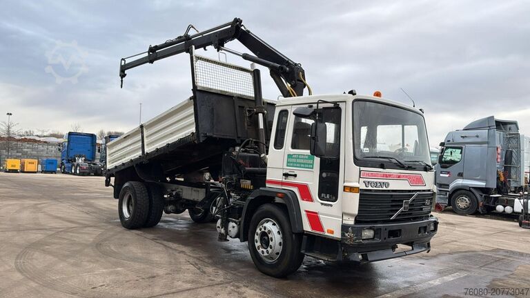 Tipper with crane Volvo FL 6-18 (MANUAL PUMP / CRANE HIAB 090 / STEEL S...
