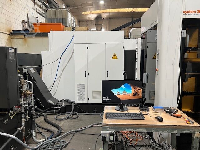 Universeel 5-assig bewerkingscentrum MIKRON HPM 450U +SYSTEM 3R WORKPARTNER