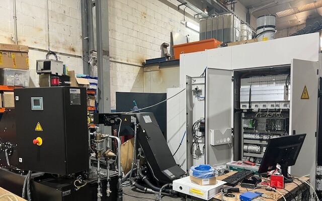 Universeel 5-assig bewerkingscentrum MIKRON HPM 450U +SYSTEM 3R WORKPARTNER