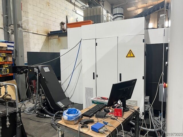 Universeel 5-assig bewerkingscentrum MIKRON HPM 450U +SYSTEM 3R WORKPARTNER