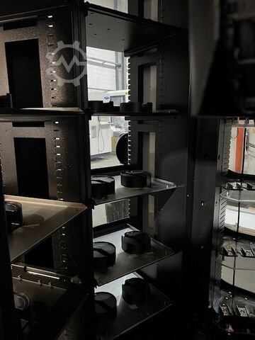 Universeel 5-assig bewerkingscentrum MIKRON HPM 450U +SYSTEM 3R WORKPARTNER