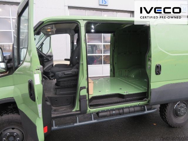 Skåpbil IVECO 55S18HA8 V WX H1 - Allrad