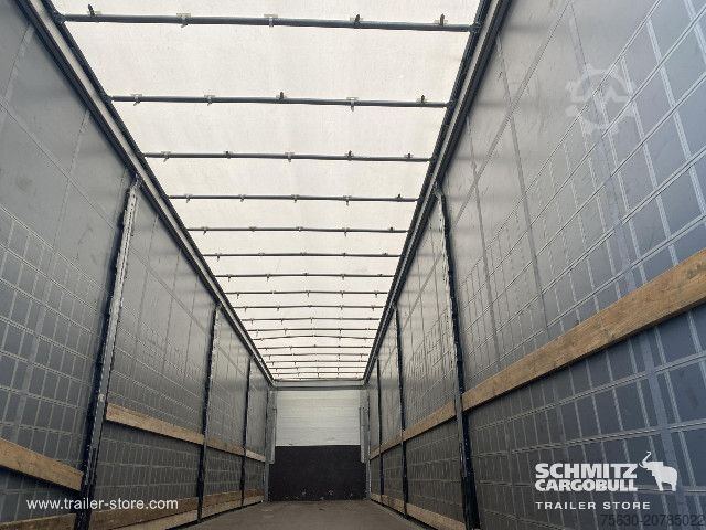 Öppen semitrailer med kapell Schmitz Cargobull Semitrailer Curtainsider Standard