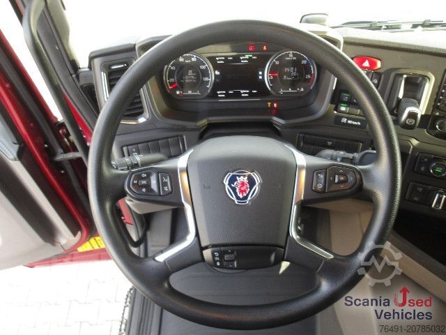 Skåpbil Scania G 360 B6x2*4NB