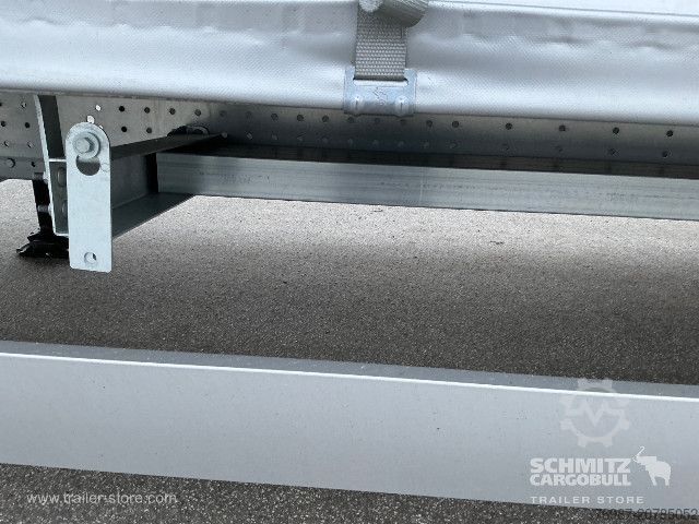 Öppen semitrailer med kapell Schmitz Cargobull Curtainsider Mega