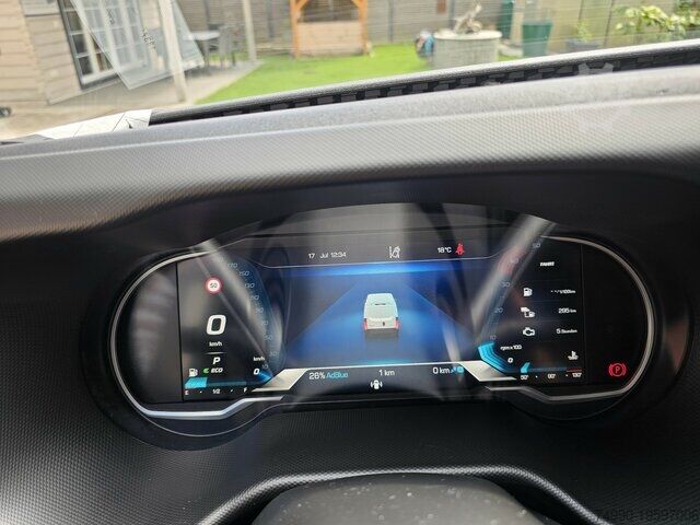 High top van Iveco Daily 35S18HA8V DOKA Snoeks Mixto Hi-Matic 16m³