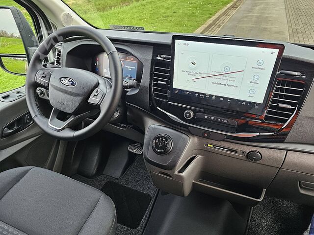 High-roof van FORD E-TRANSIT L4H3 68kWh Maxi!