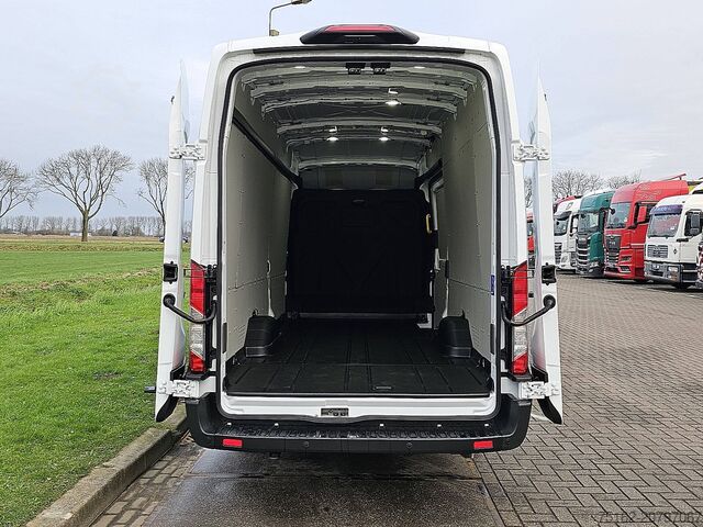 High-roof van FORD E-TRANSIT L4H3 68kWh Maxi!