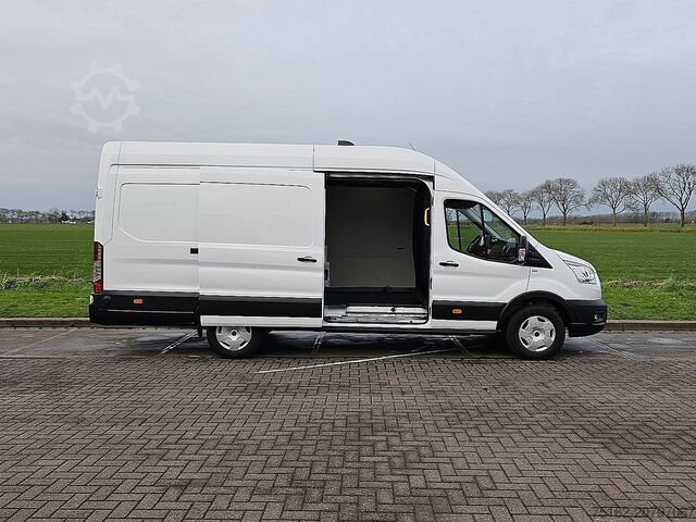 High-roof van FORD E-TRANSIT L4H3 68kWh Maxi!