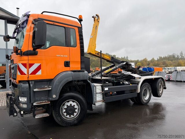 Overig MAN 28.320 6x4-4 BL Winterdienst Lift- Lenkachse