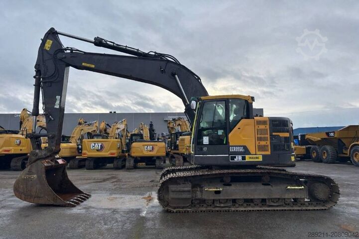 Pásový bagr Volvo ECR 355 EL (Under Preparation)