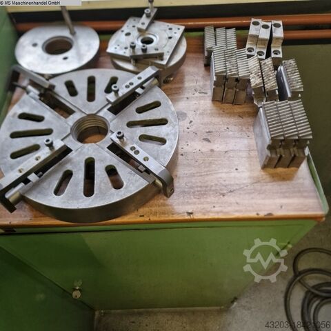 Center draaibank en doorvoerspindeldraaibank TOS SV 18R