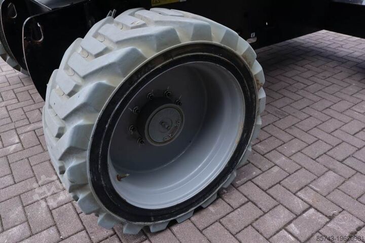 Scharnierende telescopische hoogwerker Genie Z60/37FE Guarantee! Hybrid, 4x4 Drive, 20m Working