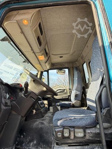 Betonszállító teherautó Astra HD9 84.48-80