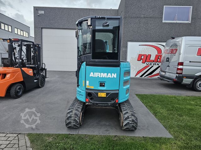 Mini excavator Airman ax26