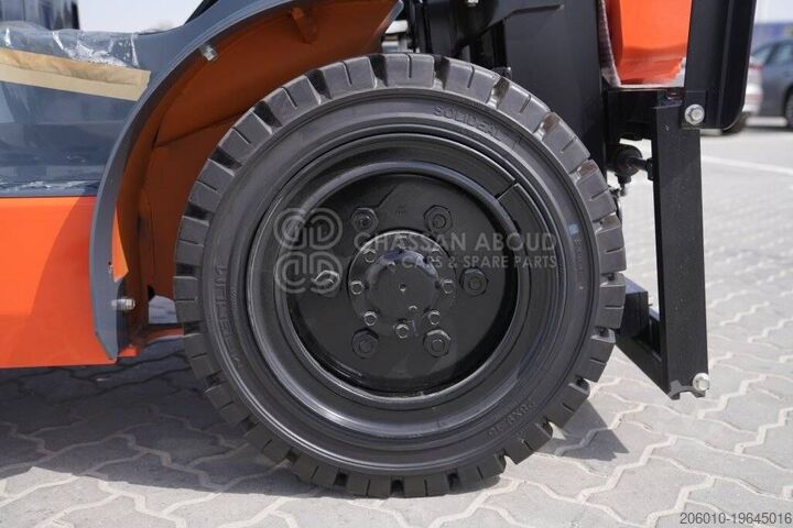 Heftruck Toyota 3STAGE