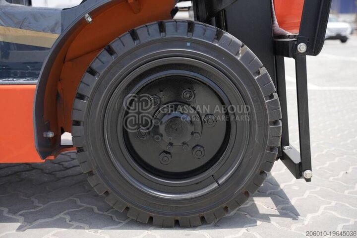 Heftruck Toyota 62-8FD30