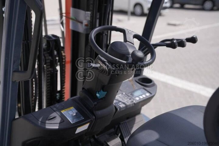 Heftruck Toyota 3STAGE