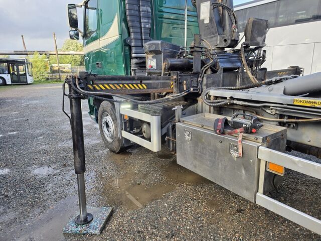 Hakowiec Volvo FH12 6X2 460Hp Kran HIAB XS 122E-4 HIDUO
