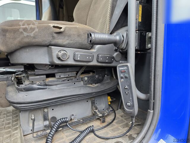Camião porta-contentores de gancho Volvo FH-440 8x4 Lift+Lenk HIAB Multilift