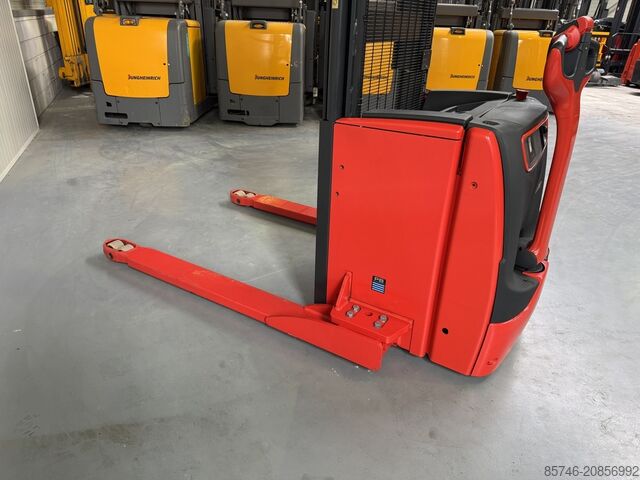 L 20 as (1173) NEW / Unused !! (1.2 T @ 1000 MM !! ) LINDE L 20 as ( 1173 ) NEW / Unused !! ( 1.2 T @ 1000 MM !! )