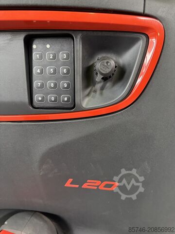 L 20 as (1173) NEW / Unused !! (1.2 T @ 1000 MM !! ) LINDE L 20 as ( 1173 ) NEW / Unused !! ( 1.2 T @ 1000 MM !! )