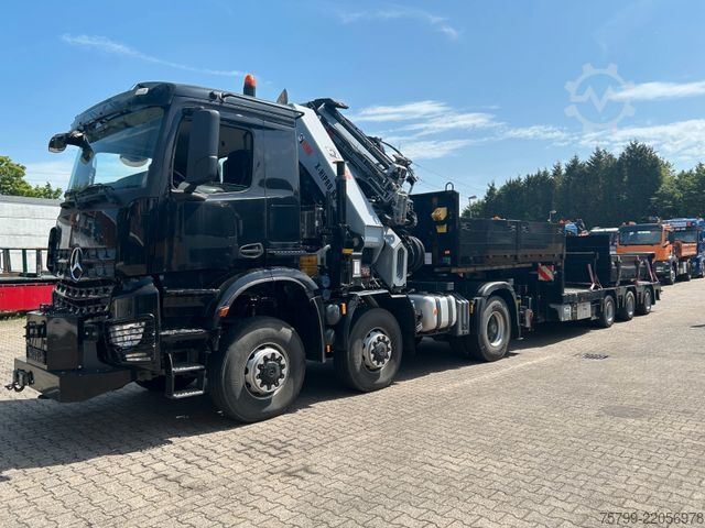 Těžkotonážní nákladní vůz MERCEDES-BENZ 2651 SZM+HIAB 638 Kran6x6 ausziehbarer Tieflader