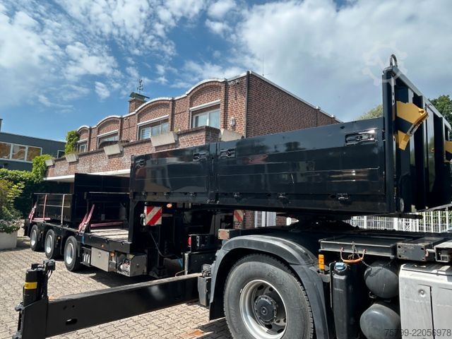 Těžkotonážní nákladní vůz MERCEDES-BENZ 2651 SZM+HIAB 638 Kran6x6 ausziehbarer Tieflader