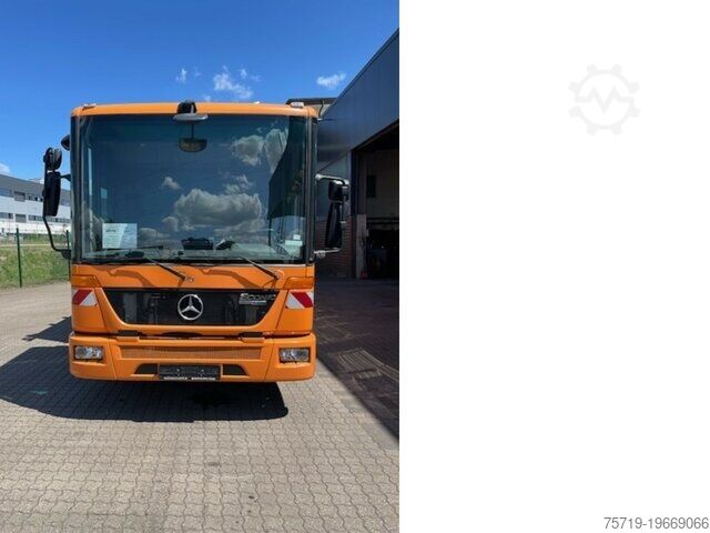 Vuilniswagen Mercedes-Benz 2633 Econic 6x2 EEV Haller X1