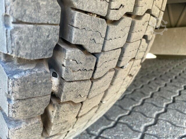 Vuilniswagen Mercedes-Benz 2633 Econic 6x2 EEV Haller X1