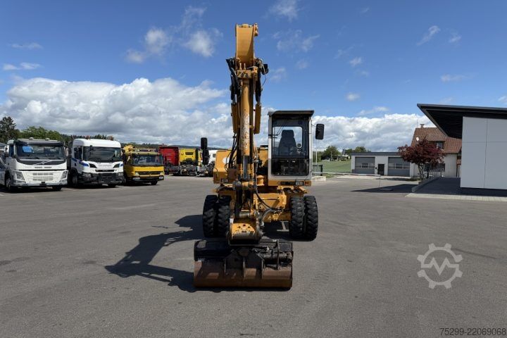 Yol silindiri Liebherr 308 Mobilbagger / Swiss-Vehicle