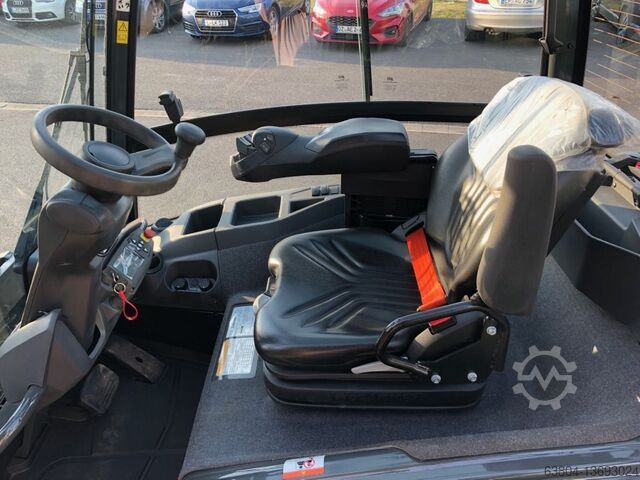 Electric 4-wheel forklift Mitsubishi FB50 CN