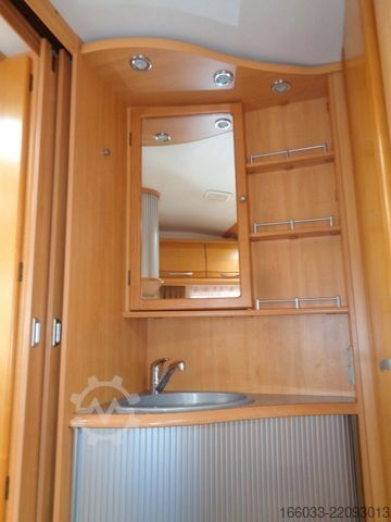 Wohnwagen LMC Lord Ambassador 520 RHD *Mover*Vorzelt*ALDE*