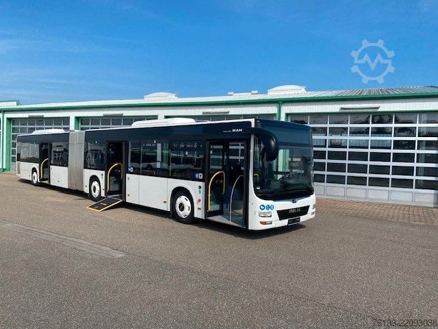 Gelenkbus MAN 2 x Lions City A23
