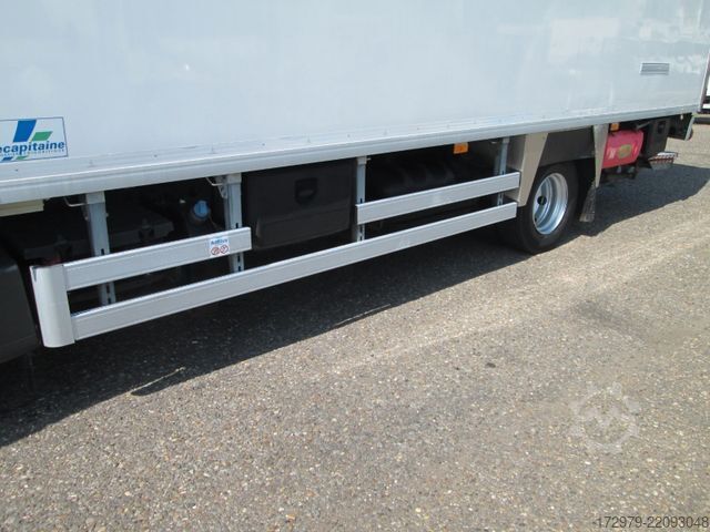 Caminhão frigorífico MERCEDES-BENZ Atego 1021*2xCarrier Kühlkoffer 5.72m*LBW*