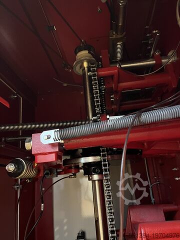 Formfyldnings- og forseglingsmaskine Rovema MVP 280